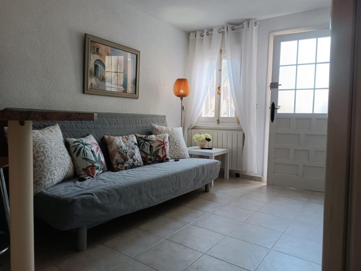 Quaint Ground Floor Apartment With Pool Lb1 トレビエハ エクステリア 写真