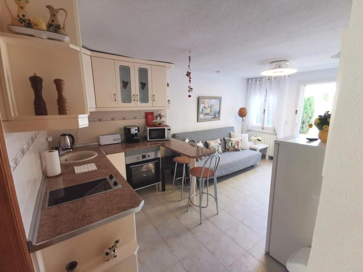 Quaint Ground Floor Apartment With Pool Lb1 トレビエハ エクステリア 写真
